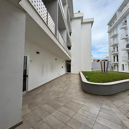 Civico 2 אולביה